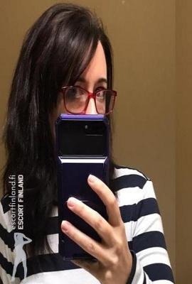 Samettinen Saima  Escort Kirkkonummi